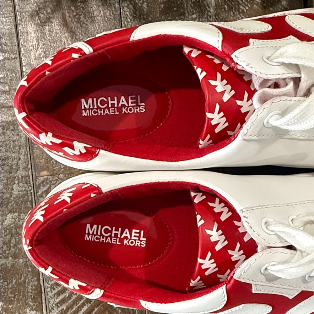 NWT Michael Kors Poppy Graphic Logo Leather Sneakers - White/Red - Size 7 1/2 - Picture 3 of 15